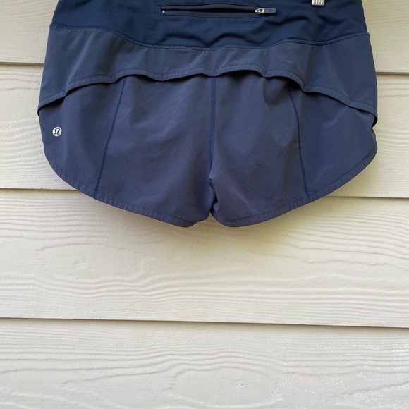 Lululemon shorts size 8 - Picture 7 of 8